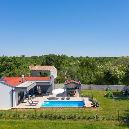 Marčana Vila Nora With Heated Pool מראה חיצוני תמונה