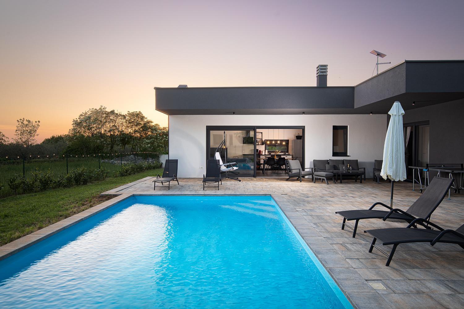 Marčana Vila Nora With Heated Pool מראה חיצוני תמונה