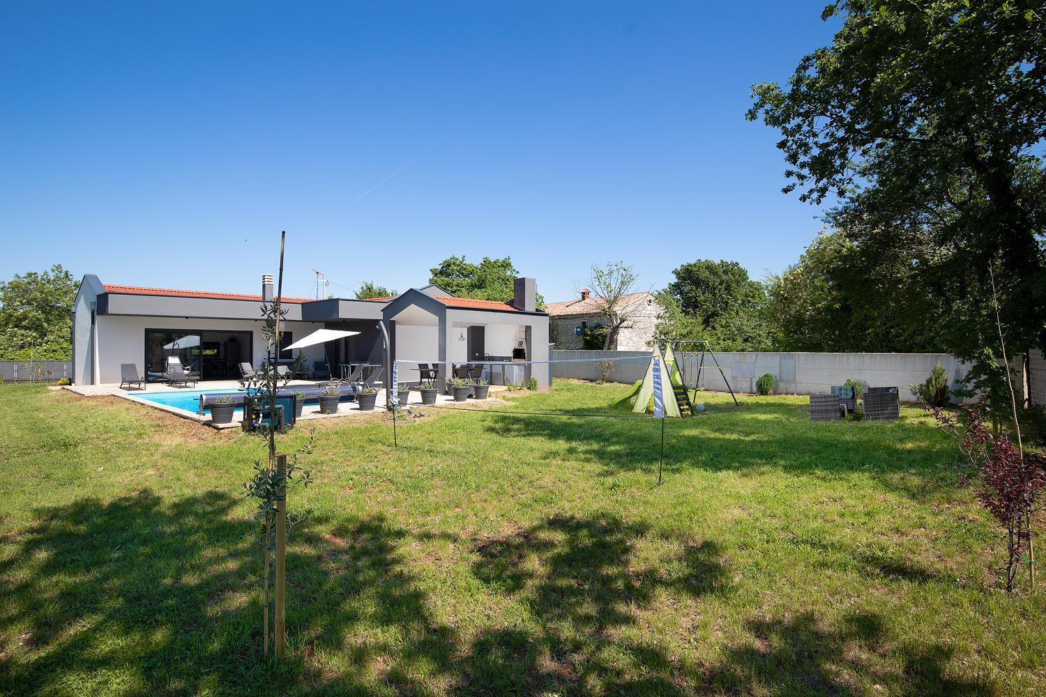 Marčana Vila Nora With Heated Pool מראה חיצוני תמונה